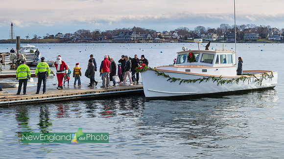 Santa arrives in Marblehead